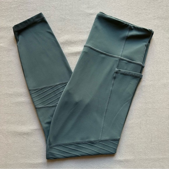 Athleta Inclination Moto Tight Green 27” Leggings with Pockets - Picture 2 of 8